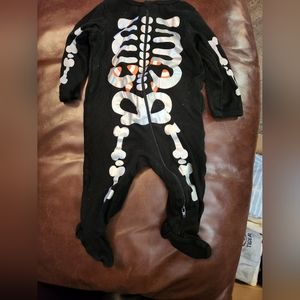Way to celebrate Halloween pajamas. 3-6 m. 1 piece pajamas.